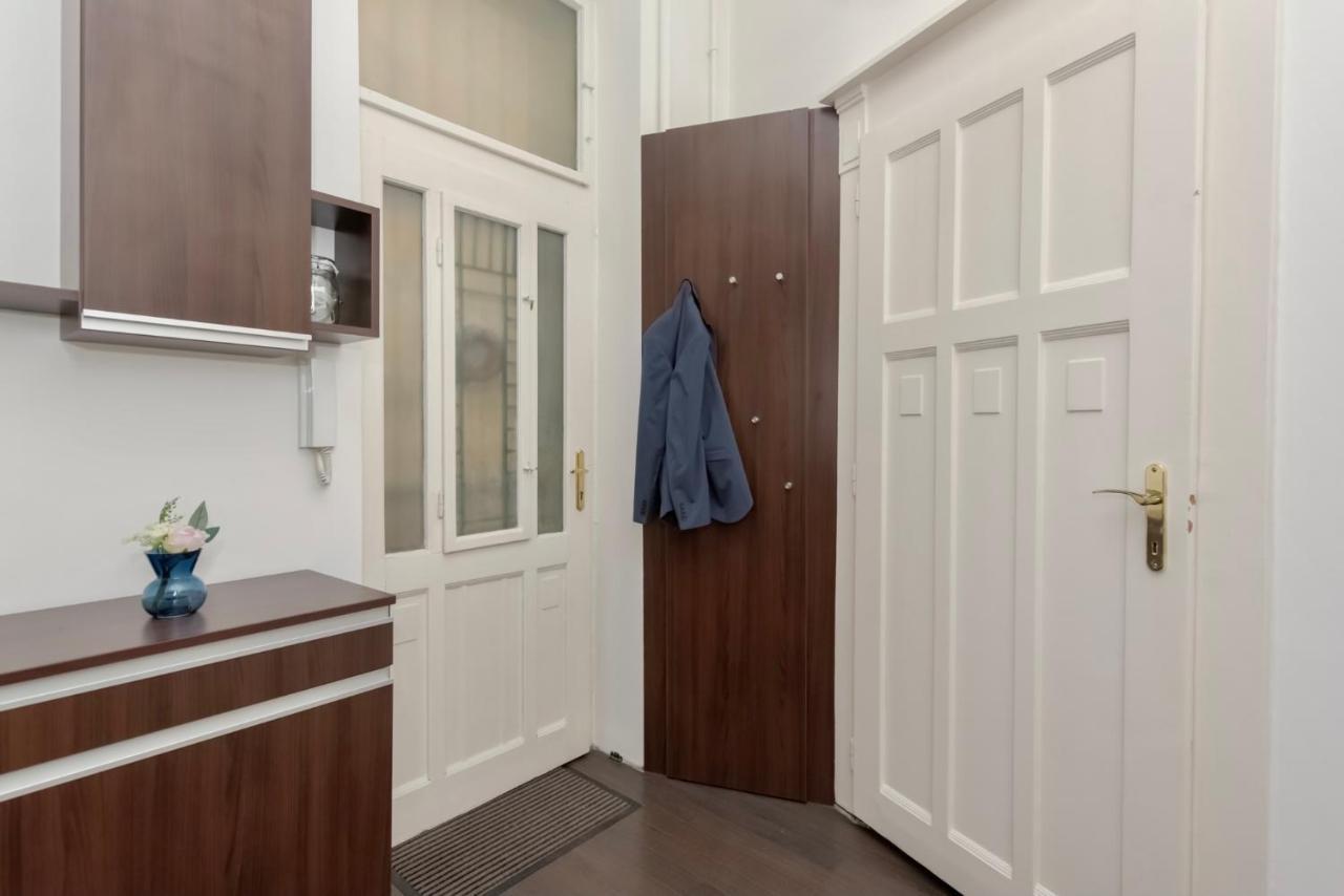 Corvina Apartment Budapest With Free Private Parking Ngoại thất bức ảnh